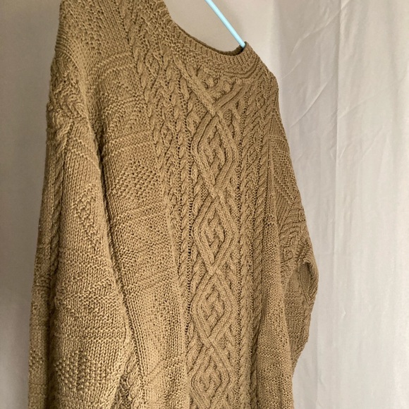 Hand knit sweater large weathervane - Picture 8 of 16